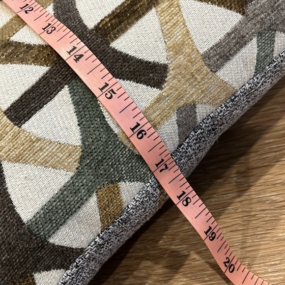 Modern Decorative Pillows (2 pack) - Picture 4 of 4